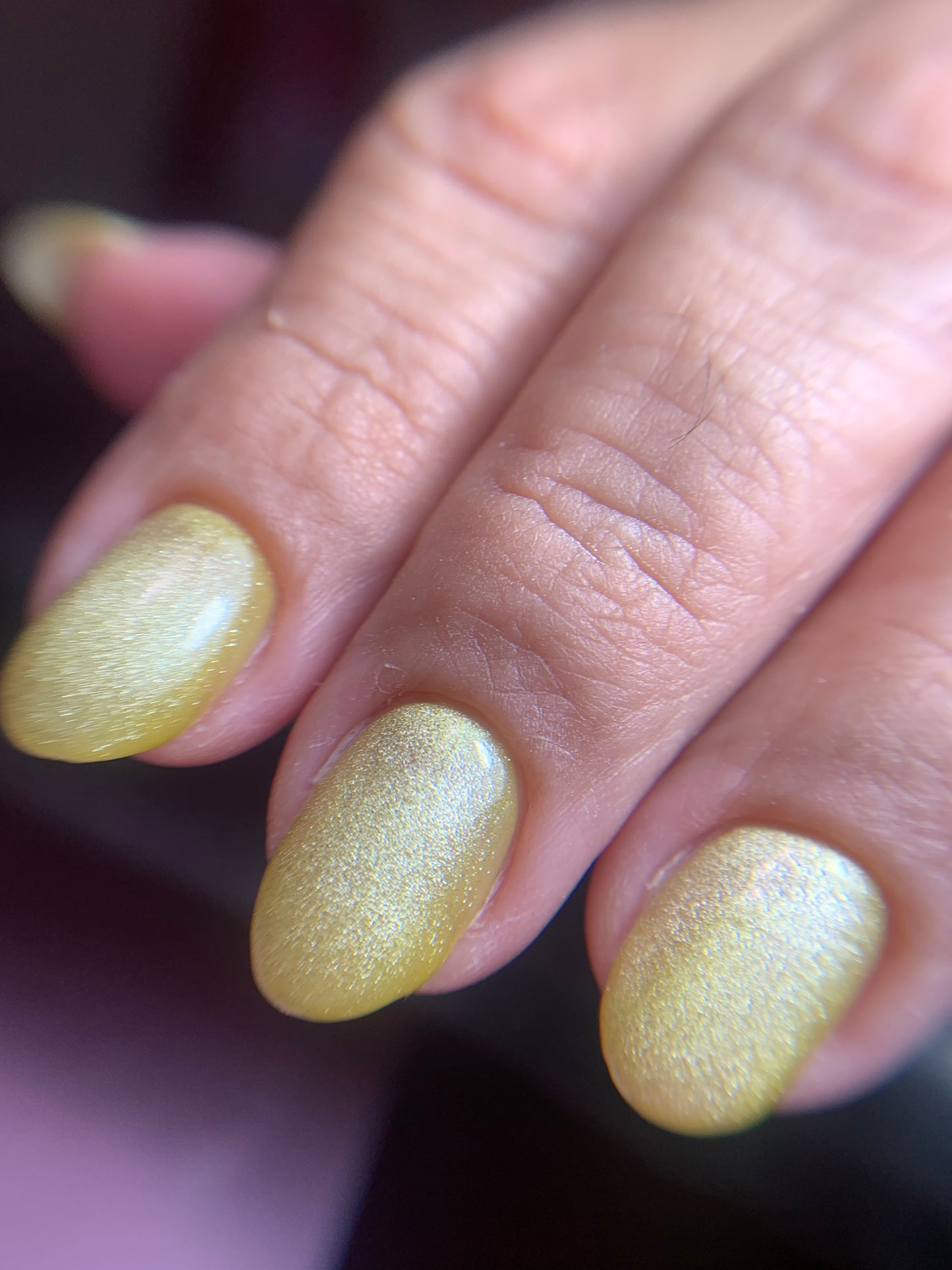 Exotic Pinneaple Glow In Dark Cat Eye Gel Polish